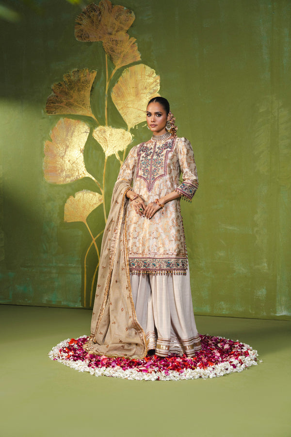 4 Piece Embroidered Yarn Dyed Suit With  Zari Net Dupatta