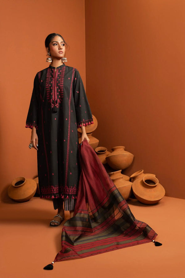 3 Piece Embroidered Cambric Suit With Yarn Dyed Dupatta