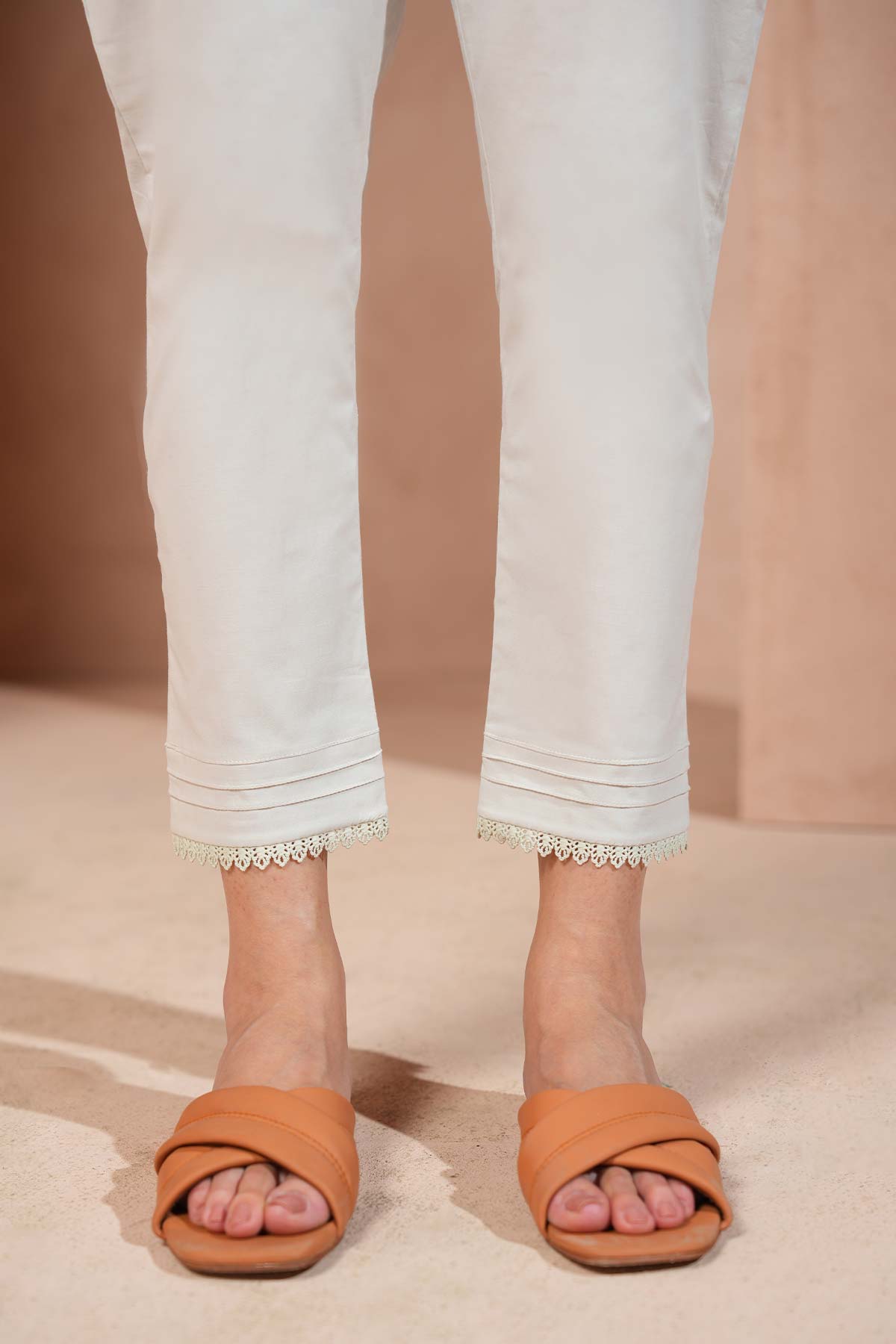 Pret Trousers: Elegant & Comfortable Fashion Staples – Alkaram Studio